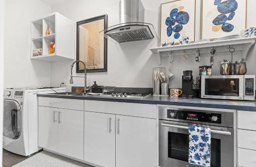 Dupont Circle Apartment | Beautiful 1-BR Flat Nestled Between Dupont & Logan