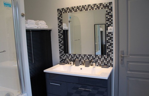 Salbris Bed & Breakfast | Beautiful 2-bedroom, 1-bathroom suite in a Sologne chateau