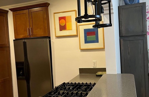 Parkside House | BEAUTIFUL 2 BEDROOM 1930S HOME IN POPULAR PARK-SIDE. Two miles to River front