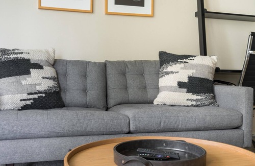 Mercer Island Apartment | Beautiful 2BR Place on Mercer Island + Pets OK