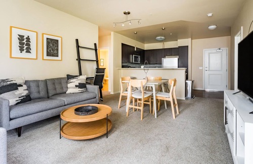 Mercer Island Apartment | Beautiful 2BR Place on Mercer Island + Pets OK