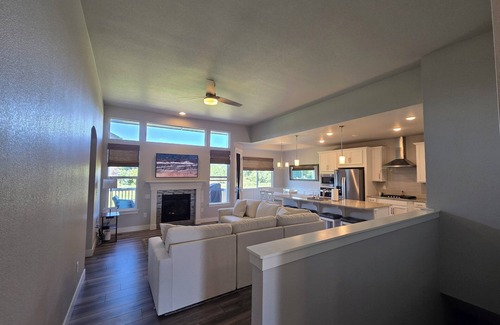 Greeley House | Beautiful 3 bedroom Northwest Greeley home minutes from Windsor.