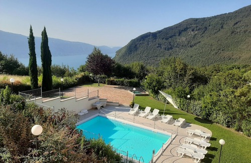 Aer Apartment | Beautiful 3-room apartment in a residence, pool, balcony, lake view, Lake Garda-Tignale