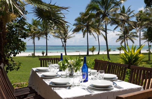 Diani Beach House | Beautiful 4/5 bedroom house with pool overlooking the best beach in Africa