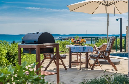 Privlaka House | Beautiful 4 bedrooms Villa with a magnificent seaview, swimming pool and terace