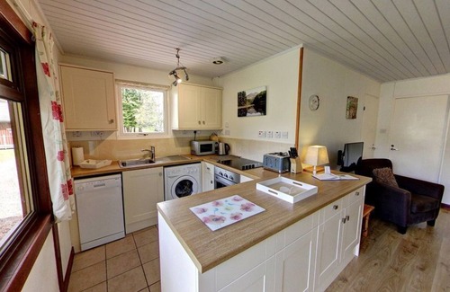 Crianlarich Ski Chalet | Beautiful 4 star, 2 bedroom chalet with mountain views