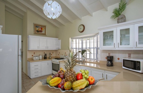 Cap Estate Villa | Beautiful 5-bed Villa With Views And Pool - Decaj 5 Bedroom Villa by RedAwning