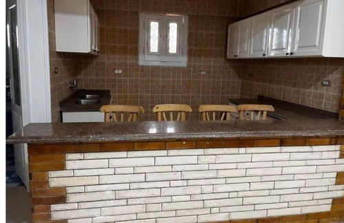 Al-'Amriyah Villa | Beautiful 5-bedroom villa in Abu Talat with AC and private swimming pool.