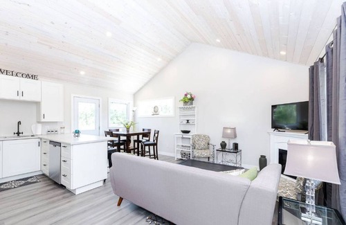 Saint Malo Cabin | Beautiful and Peaceful Cabin Getaway - Cabin 10