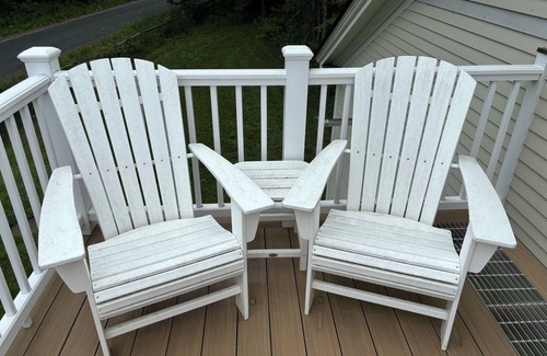 South Royalton Apartment | Beautiful and professionally decorated 1-bedroom garage apartment in Barnard!