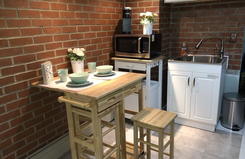 Bergenfield Apartment | Beautiful and spacious house in a quiet neighborhood