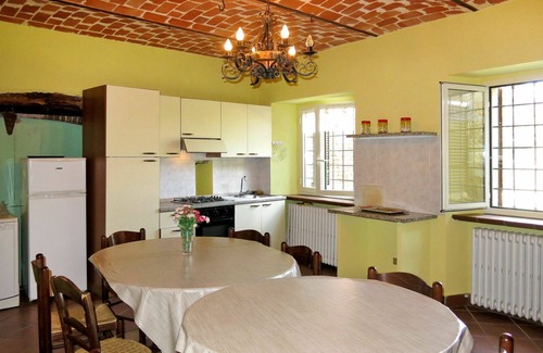 Cortazzone Villa | Beautiful apartment in villa for 14 people with WIFI, pool, patio and pets allowed