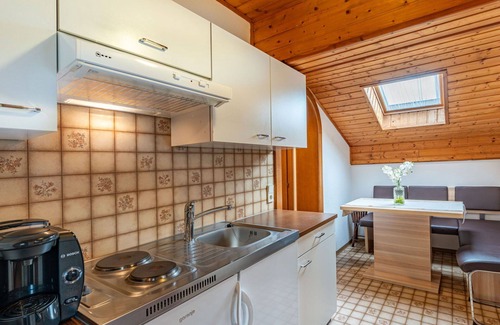 Agsdorf Apartment | Beautiful apartment for 4 guests with WIFI, TV, patio and pets allowed