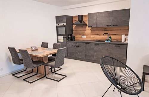 Sekirn Apartment | Beautiful apartment for 6 guests with WIFI, TV and balcony