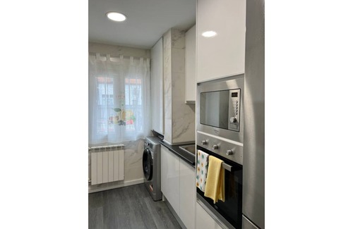 Villaverde Apartment | Beautiful Apartment close to Everything!