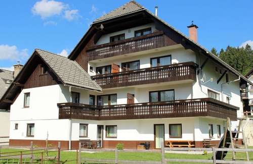 Bohinjska Bistrica Apartment | Beautiful apartment for 4 people with WIFI, TV, balcony, pets allowed and panoramic view