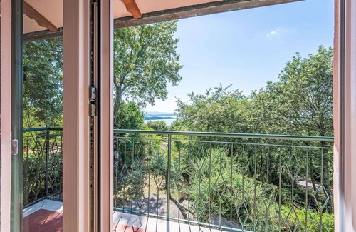 San Feliciano Apartment | Beautiful apartment for 4 guests with WIFI, pool, A/C, TV, patio and pets allowed