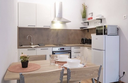 Jachymov Apartment | Beautiful apartment for 5 guests with WIFI, TV, terrace and pets allowed