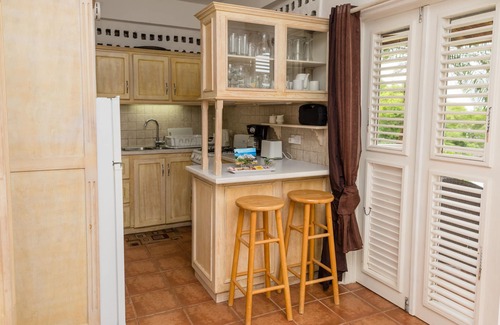 Cap Estate Apartment | Beautiful Apartment on a Quiet Beach