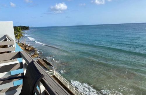 Playa Fortuna Apartment | Beautiful Beach Front Penthouse w Rooftop Terrace
