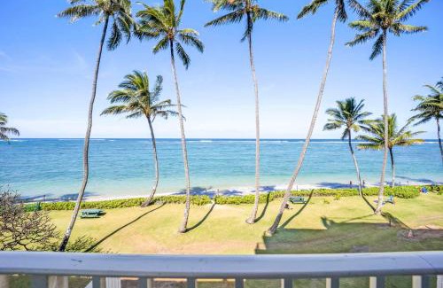 Punaluu House | Beautiful Beachfront Condo