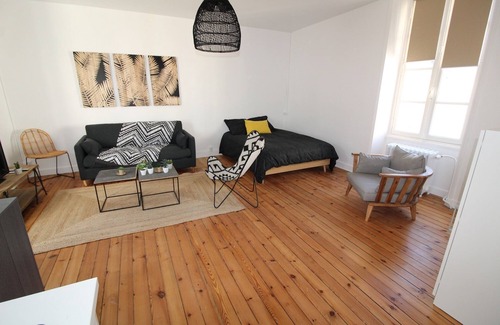 La Roche-sur-Yon Apartment | Beautiful bright apartment, super center La Roche sur Yon