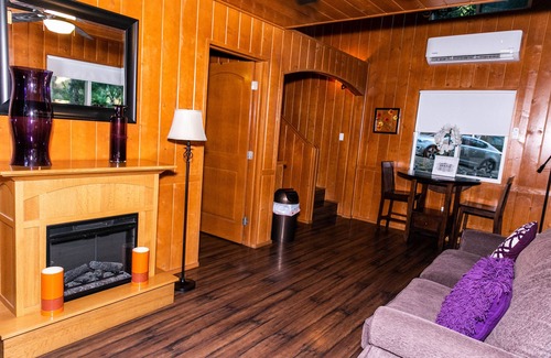 Escondido Cabin | Beautiful Cabin Hidden in San Pasqual Valley