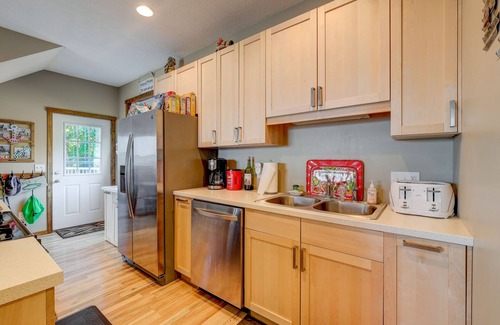 Buffalo House | Beautiful Cabin on Lake Pulaski