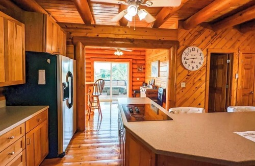 Oakdale Cabin | Beautiful Cabin on a Vineyard