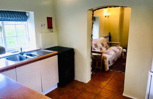 Bruton Cottage | Beautiful & Captivating 1-Bed Cottage near Bruton