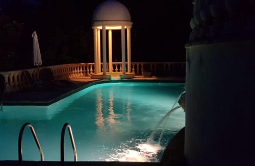 Cambayrac Villa | Beautiful Château with Private Pool near Cahors