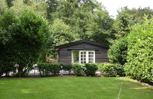 Marum Ski Chalet | Beautiful chalet for rent against forest edge, border Friesland/Groningen/Drenthe.