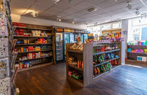 Beekbergen-Zuid Ski Chalet | Beautiful chalet on a holiday park