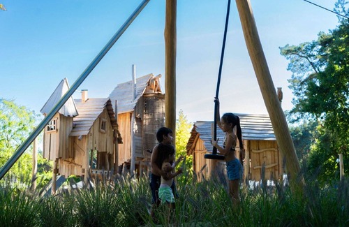 Municipality of Veldhoven Ski Chalet | Beautiful chalet with a bath tub