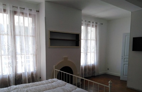 Lussan Bed & Breakfast | Beautiful Chambre D'hotes in stunning location