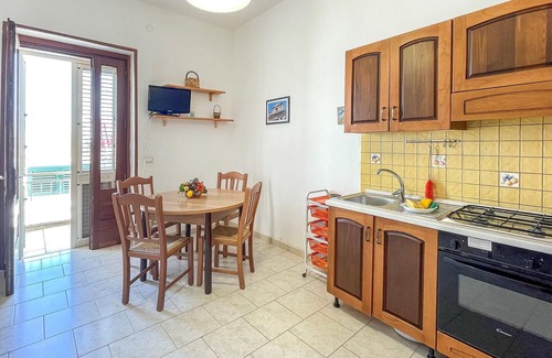 Castro House | Beautiful cottage with terrace and sea view.