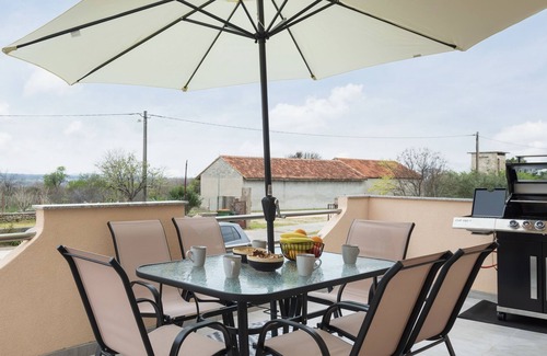 Gornji Zemunik House | Beautiful Country Oasis in Zemunik Gornji