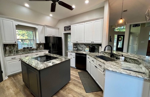 Klondike House | Beautiful Custom 4 bed with pool home with 3 acres. Private spacious backyard.