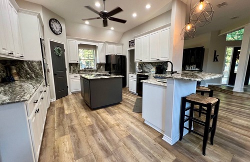 Klondike House | Beautiful Custom 4 bed with pool home with 3 acres. Private spacious backyard.