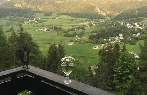 Lans-en-Vercors Ski Chalet | beautiful detached chalet with breathtaking views