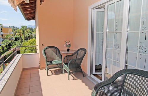 Ascona House | Beautiful detached house with lawn on the edge of the village