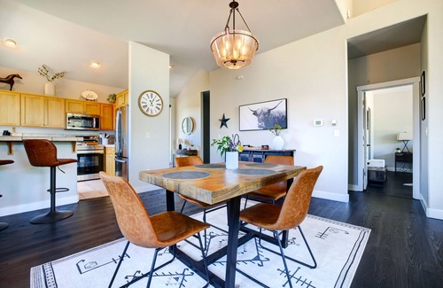 Redmond Condo | Beautiful Eagle Crest Condo, HOT TUB, 2 Bed/2 Bath