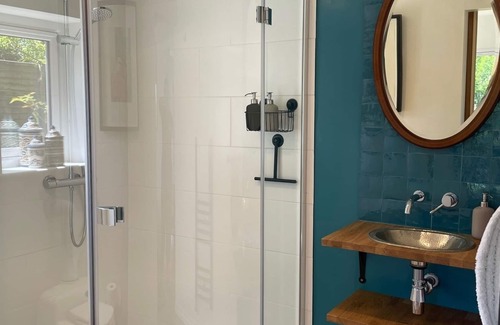 Semley Cabin | Beautiful eco lodge with stunning rural views