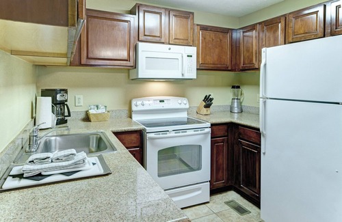 Williamsburg Resort | Beautiful Family-Friendly Resort 2BR/2BA