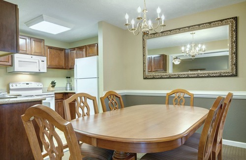 Williamsburg Resort | Beautiful Family-Friendly Resort 2BR/2BA