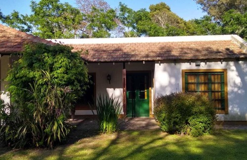 Chascomus Ski Chalet | Beautiful Farm Boutique Homestay Chacra La CH - 200 m2 1 hectare park pool wifi