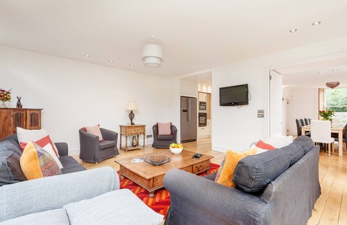 Duddingston House | Beautiful Georgian property enjoying a quiet location. Sleeps 10.