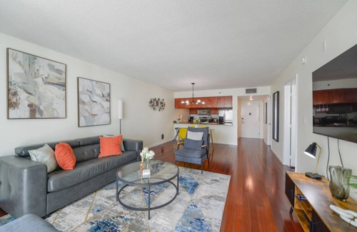 Brickell Apartment | Beautiful High Rise 1/1 in Brickell with Balcony