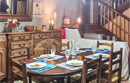 Charritte-de-Bas House | Beautiful Home In Charritte-De-Bas