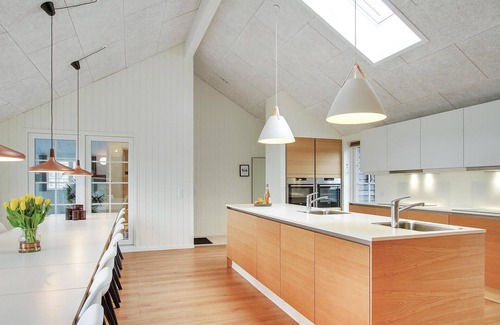 Syddjurs Kommune House | Beautiful home in Ebeltoft with sauna